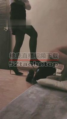 【执念】小黑屋栓狗-高跟鞋里圣水/鞭打/耳光 bf6315