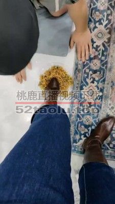 【辣姐】圈养狗奴伺候吃饭/喂食 bf23161