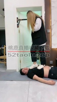 【麋鹿银儿】精神小妹全体重踩踏/黑船袜塞嘴/双奴伺候按摩 bf26837