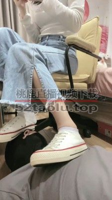 【漫漫】帆布鞋白袜+裸足凉鞋踩脚垫 bf27032