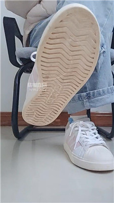 【佳怡】发现男友的秘密    260312-12