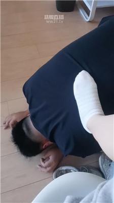 【钱酱】脏鞋白袜踩脚垫奴 JS260601-20