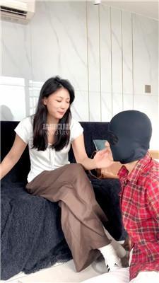 【女生也能很暴力】艺校女神脏鞋白袜羞辱 JS260612-17