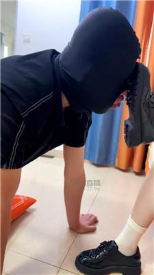 【果果S】素人尾随被发现 JS260719-19