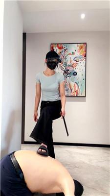 【TT】女健身教练虐出气筒   JS260822-23