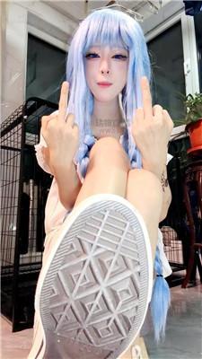 【奶味小仙女】和珞琪希的帆布鞋做