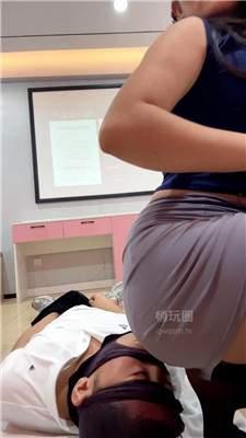 【玥玥S】骑马-舔脏鞋底-赏赐圣水  JS260924-3